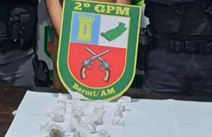 Polícia prende dupla por homicídio e tráfico de drogas em Beruri Polícia prende dupla por homicídio e tráfico de drogas em Beruri