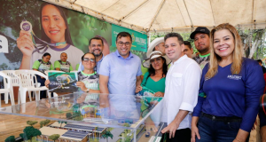 Primeira Escola da Floresta será entregue em 2024 pelo Governo do AmazonasA iniciativa visa promover a sustentabilidade socioambiental nas unidades de ensino ao fortalecer as ações de educação ambiental nas Unidades de Conservação (UCs). Primeira Escola da Floresta será entregue em 2024 pelo Governo do Amazonas