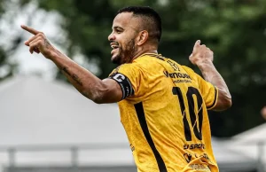 Rafael Tavares renova com o Amazonas FCO jogador é o 12º do elenco campeão nacional a permanecer no clube para a temporada 2024. Rafael Tavares renova com o Amazonas FC