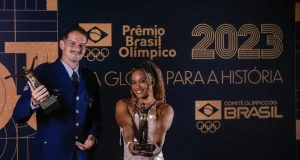 Rebeca Andrade e Marcus D’Almeida são eleitos os melhores atletas de 2023 no Prêmio Brasil OlímpicoRebeca Andrade conquista o terceiro troféu Rei Pelé, enquanto Marcus D'Almeida é eleito pela primeira vez. Rebeca Andrade e Marcus D'Almeida são eleitos os melhores atletas de 2023 no Prêmio Brasil Olímpico