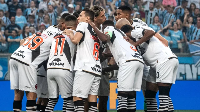 Vasco precisa vencer o Bragantino para evitar o rebaixamento Vasco precisa vencer o Bragantino para evitar o rebaixamento