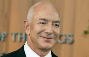 Cobrada por governador do AM pelo uso do nome, Amazon anuncia aporte milionário para projetos na floresta na COP28Embora tenha sido alvo do amazonense Wilson Lima, aporte atende a planos elaborados pelo estado do Pará para conter desmatamento