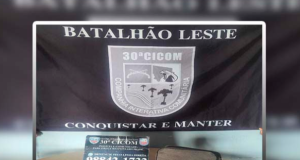 Adolescente de 17 anos é apreendido por roubo de celular em ManausA PM recebeu denúncia de que as vítimas haviam sido assaltadas e conseguiu localizar o suspeito com os aparelhos roubados. Adolescente de 17 anos é apreendido por roubo de celular em Manaus
