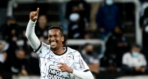 Amazonas FC contrata Jô para disputar a Série BO atacante, ídolo do Corinthians, volta a jogar após um ano de aposentadoria. Amazonas FC contrata Jô para disputar a Série B
