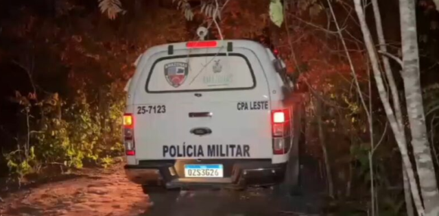 Corpo de homem é encontrado em estado avançado de decomposição na zona Leste de Manaus2 Corpo de homem é encontrado em estado avançado de decomposição na zona Leste de Manaus