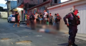 Homem é morto a tiros após esfaquear desafeto em ManausHomem foi surpreendido por um pistoleiro. Homem é morto a tiros após esfaquear desafeto em Manaus
