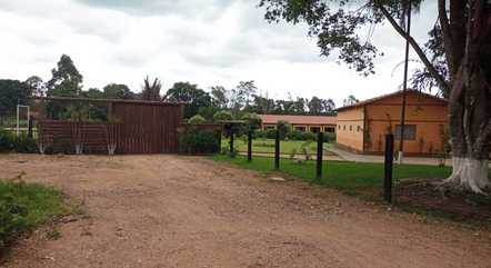 Homem morre e outros cinco são internados após suspeita de intoxicação alimentar em festa de confraternização Homem morre e outros cinco são internados após suspeita de intoxicação alimentar em festa de confraternização