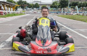 Piloto amazonense realiza preparação no kartódromo do Vila Olímpica para GP de Mil MilhasWalter Netto é detentor de títulos nacionais e internacionais de kart. Piloto amazonense realiza preparação no kartódromo do Vila Olímpica para GP de Mil Milhas