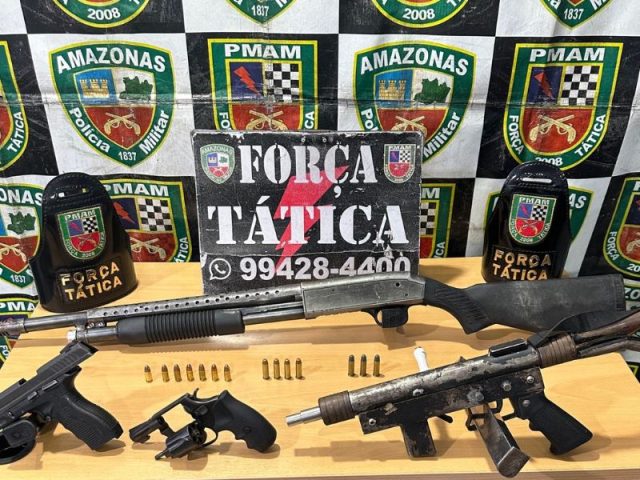 Polícia encerra reunião de traficantes em Rio Preto da Eva e apreende armas de grosso calibre Polícia encerra reunião de traficantes em Rio Preto da Eva e apreende armas de grosso calibre