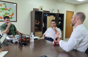 Sema e Amazon debatem estratégias de reflorestamento no AmazonasReunião ocorreu na segunda-feira (22/01), para dar continuidade às negociações iniciadas em Dubai, durante a COP 28. Sema e Amazon debatem estratégias de reflorestamento no Amazonas