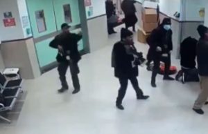 Vídeo: soldados israelenses invadem hospital e matam suspeitos de terrorismo Jenin Vídeo: soldados israelenses invadem hospital e matam suspeitos de terrorismo Jenin