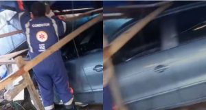 Carro desgovernado invade calçada e atropela idoso em Manaus O acidente aconteceu na avenida Noel Nutels. Carro desgovernado invade calçada e atropela idoso em Manaus