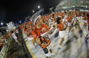Escolas de Samba: A emoção do acesso toma conta do Sambódromo! Escolas de Samba: A emoção do acesso toma conta do Sambódromo!