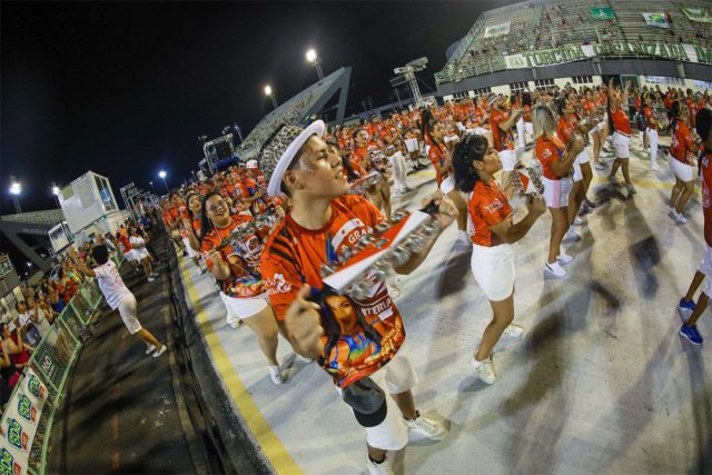 Escolas de Samba: A emoção do acesso toma conta do Sambódromo!