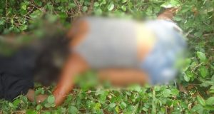 Mulher reage a assalto e é morta a tiros na frente do marido no Amazonas Mulher reage a assalto e é morta a tiros na frente do marido no Amazonas