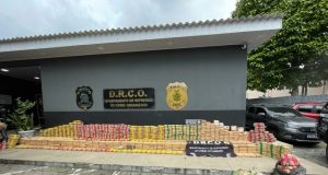 Operação Déjà Vu: Polícia Civil do Amazonas apreende quase uma tonelada de drogas no rio Solimões Operação Déjà Vu Polícia Civil do Amazonas apreende quase uma tonelada de drogas no rio Solimões