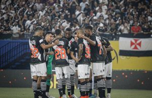 Vasco conquista vitória suada contra o Audax na Arena da Amazônia Vasco conquista vitória suada contra o Audax na Arena da Amazônia
