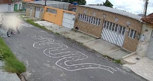 Vídeo: assaltos aterrorizam comunidade no Conjunto Vila Nova, em Manaus Vídeo: assaltos aterrorizam comunidade no Conjunto Vila Nova, em Manaus