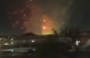 Vídeo: explosões de fogos em Manaus seria comemoração de aniversário de facção Vídeo: explosões de fogos em Manaus seria comemoração de aniversário de facção