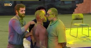 BBB24: tensão toma conta da casa após “sincerão” e produção intervémConfira no vídeo. BBB24: tensão toma conta da casa após "sincerão" e produção intervém