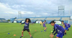 Esporte como ferramenta de superação: atleta do Pelci dribla ansiedade através do futebol Esporte como ferramenta de superação: atleta do Pelci dribla ansiedade através do futebol