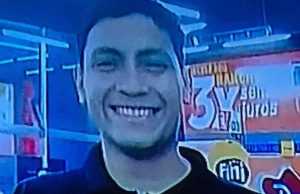 Jovem morre em acidente de moto em ParintinsSem capacete e em alta velocidade, jovem perde a vida em colisão com poste. Jovem morre em acidente de moto em Parintins