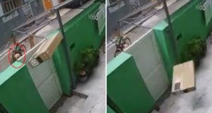 Revolta e indignação: entregador joga TV por cima do muro e danifica produto Revolta e indignação: entregador joga TV por cima do muro e danifica produto