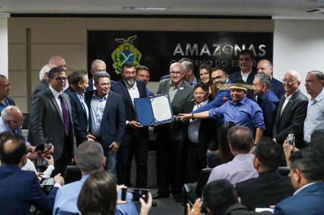 Wilson Lima entrega novas licenças para avanço do projeto de exploração do potássio no estado4