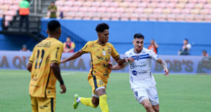 Amazonas empata com Paysandu e segue na luta contra o rebaixamento na Série B Amazonas empata com Paysandu e segue na luta contra o rebaixamento na Série B