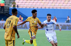 Amazonas empata com Paysandu e segue na luta contra o rebaixamento na Série B Amazonas empata com Paysandu e segue na luta contra o rebaixamento na Série B