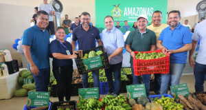 Governo do Amazonas beneficia produtores rurais de Parintins e BarreirinhaSepror beneficiou os produtores rurais com a compra de alimentos da agricultura familiar e indígena, motores rabetas e mudas de citros e café. Governo do Amazonas beneficia produtores rurais de Parintins e Barreirinha