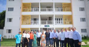 Em visita às obras do Prosamin+ com o presidente do BID, Wilson Lima destaca benefícios na qualidade de vida da populaçãoPrograma já beneficiou mais de 300 mil pessoas que viviam em áreas insalubres e trouxe melhorias da cobertura de esgoto da cidade de Manaus