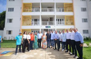 Em visita às obras do Prosamin+ com o presidente do BID, Wilson Lima destaca benefícios na qualidade de vida da populaçãoPrograma já beneficiou mais de 300 mil pessoas que viviam em áreas insalubres e trouxe melhorias da cobertura de esgoto da cidade de Manaus