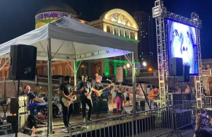 Especiais com Beatles e Pink Floyd agitam julho no Tacacá na Bossa, no Largo de São SebastiãoOs shows são gratuitos e vão acontecer nos dias 10 e 24 deste mês. Especiais com Beatles e Pink Floyd agitam julho no Tacacá na Bossa, no Largo de São Sebastião