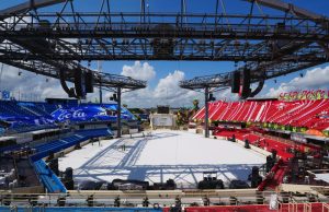 Festival de Parintins 2024: Governo do Amazonas desmonta palco da Festa dos Visitantes e entrega Bumbódromo pronto para o festivalPelo segundo ano consecutivo, a festa que antecipa as três noites de disputa entre Caprichoso e Garantido, é realizada no Bumbódromo Parintins 2024
