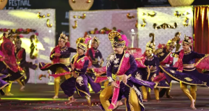 Grupos folclóricos vivem preparativos e expectativas às vésperas da apresentação no 66° Festival Folclórico do AmazonasOs preparativos começam meses antes da apresentação final. Grupos folclóricos vivem preparativos e expectativas às vésperas da apresentação no 66° Festival Folclórico do Amazonas