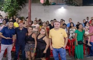 Em visita ao bairro Nova Floresta, Cearazin Semisera ouve moradores e expõe seus projetos de melhoria para Manaus