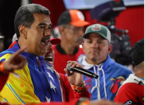 Nicolás Maduro é reeleito presidente em meio a acusações de fraude pela oposição