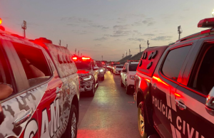 Em ações coordenadas, PMAM prende 30 pessoas e apreende dois adolescentes durante o final de semana Em ações coordenadas, PMAM prende 30 pessoas e apreende dois adolescentes durante o final de semana