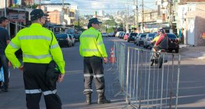 Trecho da avenida Governador José Lindoso será interditado para translado e instalação de vigas do viaduto Márcio Souza