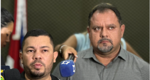 Agosto Lilás: Em uma semana, PC-AM prende homem que matou a companheira na frente do filho dela em ItacoatiaraO crime ocorreu em uma festa de aniversário, após o autor pensar que a vítima estava flertando com outro homem. Agosto Lilás: Em uma semana, PC-AM prende homem que matou a companheira na frente do filho dela em Itacoatiara
