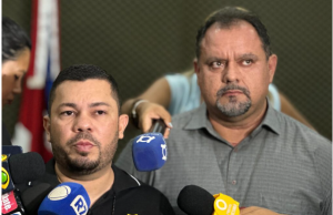 Agosto Lilás: Em uma semana, PC-AM prende homem que matou a companheira na frente do filho dela em ItacoatiaraO crime ocorreu em uma festa de aniversário, após o autor pensar que a vítima estava flertando com outro homem. Agosto Lilás: Em uma semana, PC-AM prende homem que matou a companheira na frente do filho dela em Itacoatiara