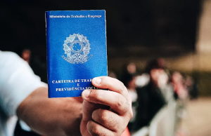 Sine Amazonas divulga 102 vagas de emprego para esta terça-feiraDistribuição das senhas e atendimento são realizados das 8h às 14h. Sine Amazonas divulga 102 vagas de emprego para esta terça-feira