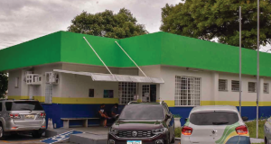 Polícia prende homem por descumprimento de medida protetiva de urgência contra a mãe idosaA prisão ocorreu no bairro Cidade de Deus, zona norte de Manaus. Polícia prende homem por descumprimento de medida protetiva de urgência contra a mãe idosa