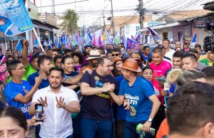 Cearazin Semisera participa de caminhada ao lado de Roberto Cidade no Bairro Cidade Nova e ouve apelos da comunidade