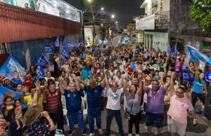 Cearazin reúne multidão de apoiadores no bairro Cidade de Deus