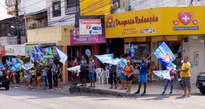 Cearazin Semisera realiza bandeiraço no bairro Redenção e apresenta propostas para a comunidade