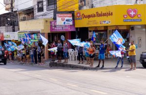 Cearazin Semisera realiza bandeiraço no bairro Redenção e apresenta propostas para a comunidade