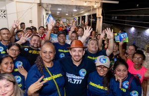 Cearazin Semisera se compromete a lutar por escola, UBS e creche em visita ao Alvorada II