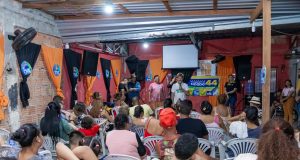 Cearazin Semisera conversa com moradores do bairro Petrópolis e apresenta propostas para educação, saúde e infraestrutura